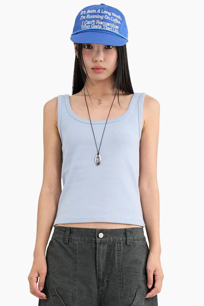 Raucohouse（ラウコハウス）の「Essential Square Sleeveless（Tops）」
