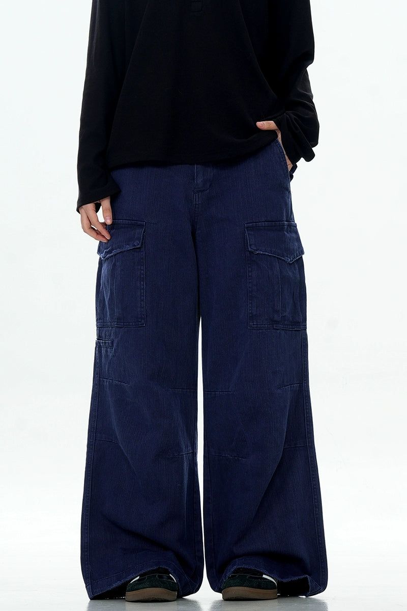 CZ Basicsの「Textured Multi-Pocket Cargo Pants(Pants)」