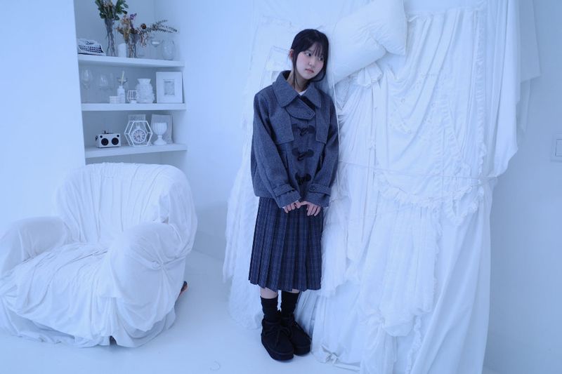 Bwin check midi pleats skirt