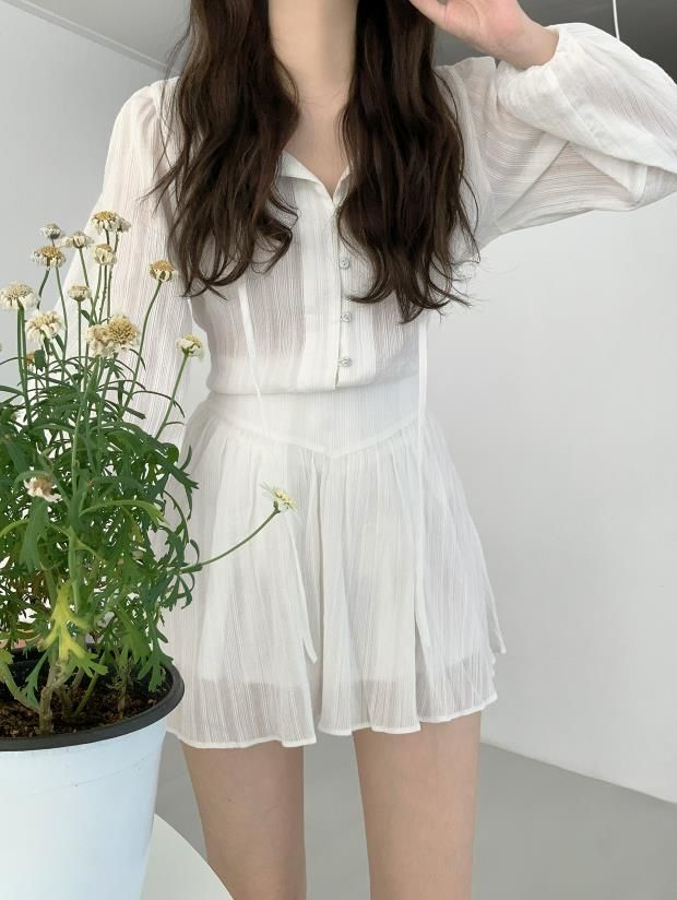 Adorable blouse (2 colors)