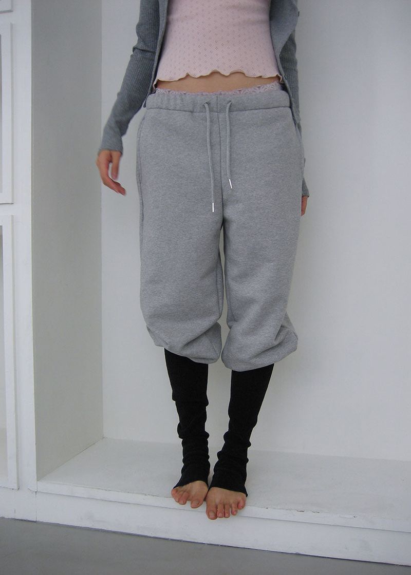 KNEE WARMER SWEAT PANTS