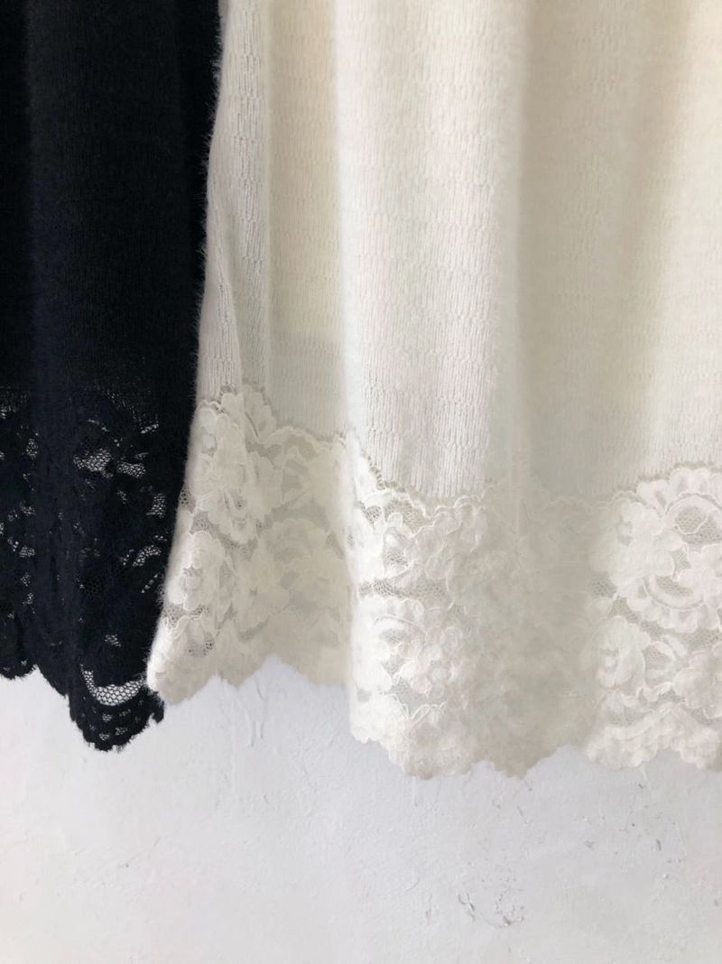 Lace knit skirt