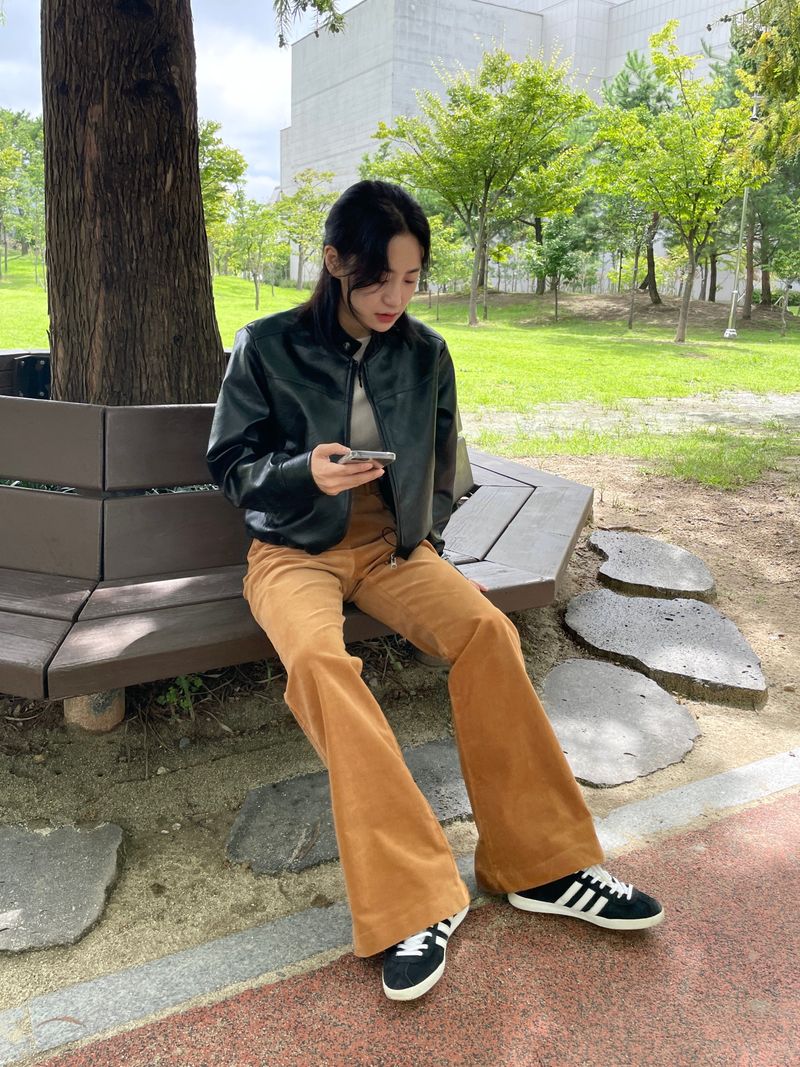 Suede slim bootcut pants