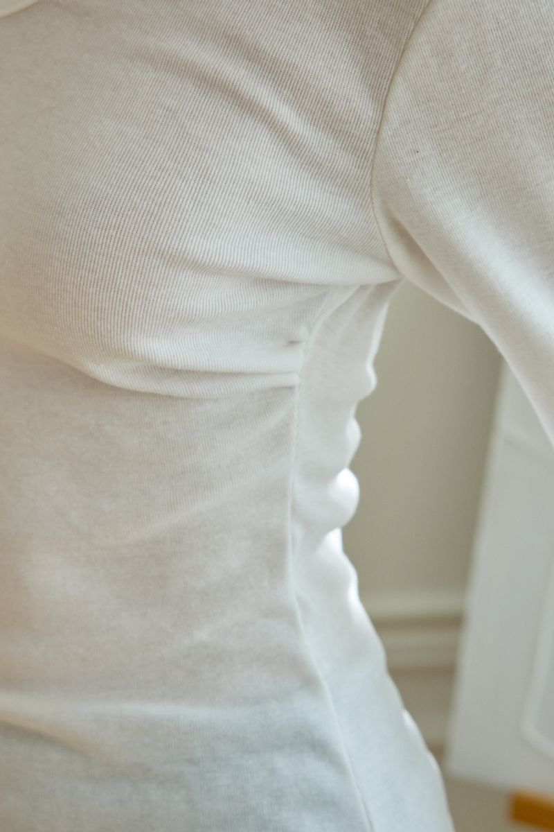 TENDER SHIRRING T-SHIRT