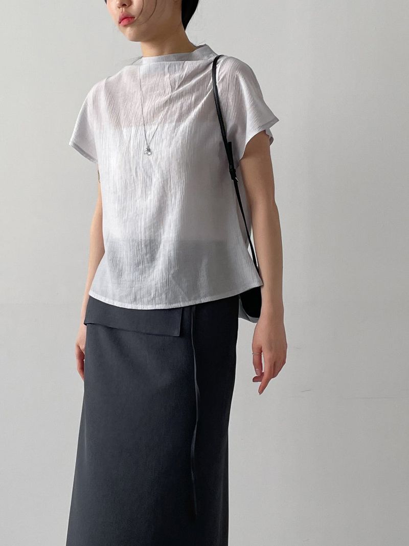 INCHANT ME(インチャントミー)の「Pleated Mock Neck Cap Sleeve Blouse(Tops)」