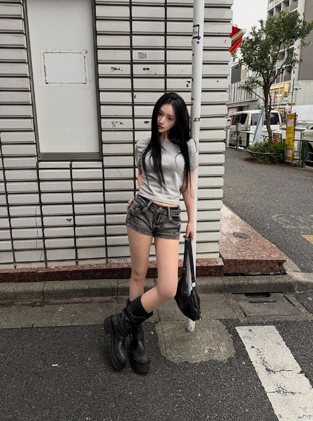 Vintage Washing Denim Shorts + Tokyo Crop Basic Tee