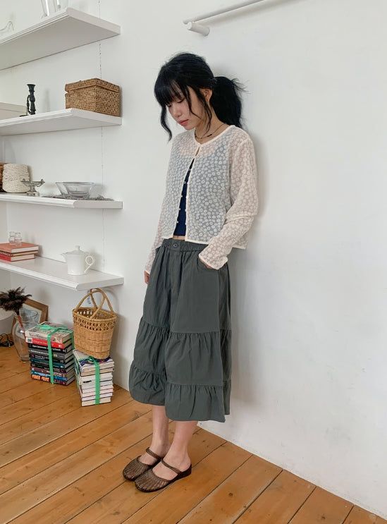 Leade Shirring Tiered Bermuda Banding Pants