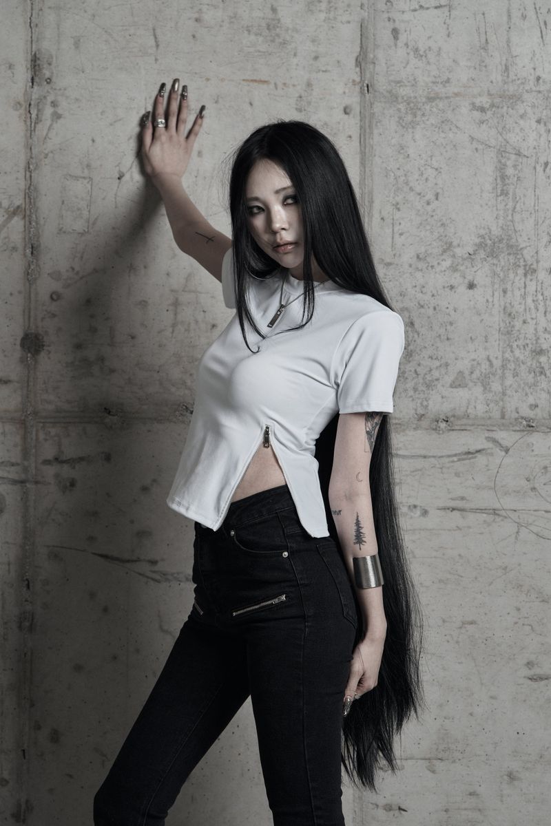 [label] sculptural Jersey zipper top WHITE
