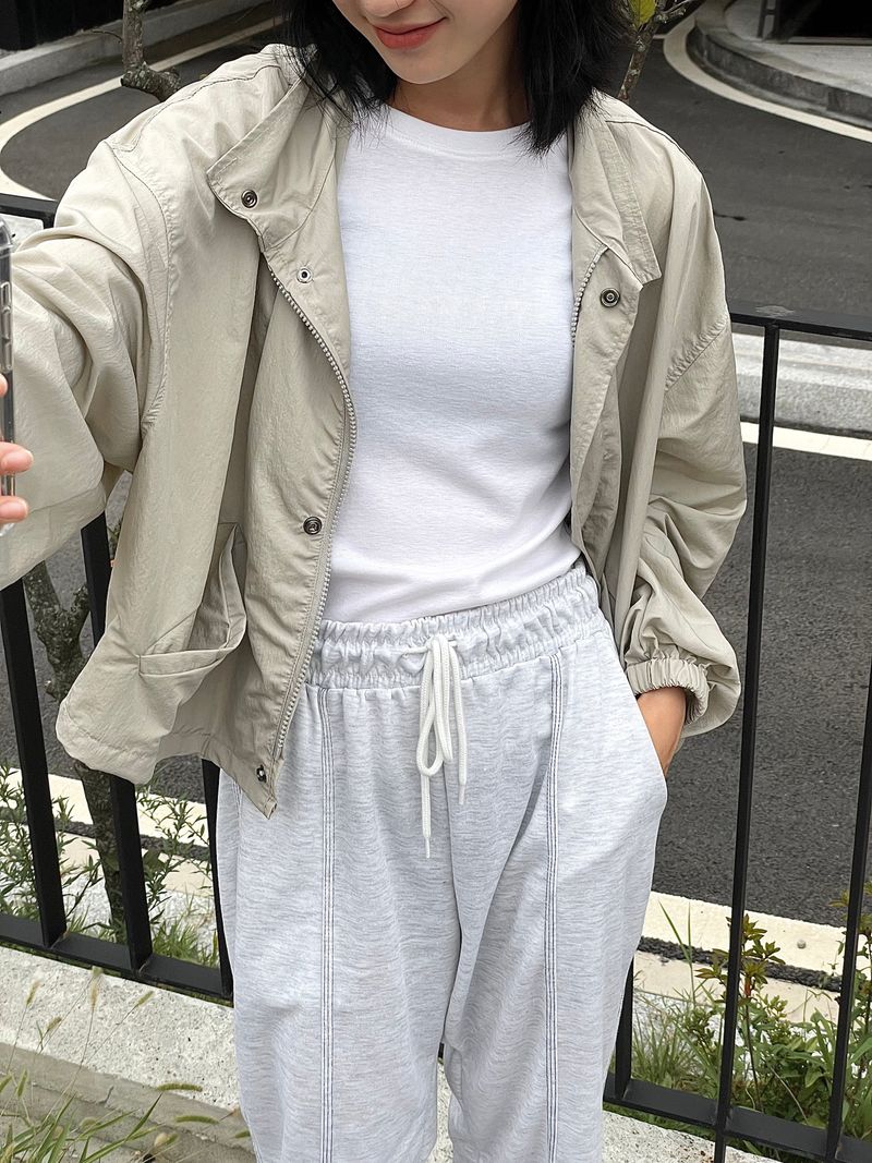 Loose fit nylon crop jk