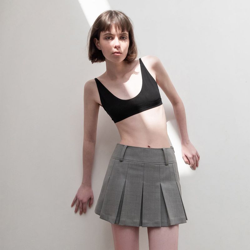 BASIC PLEATS SKIRT (GREY)
