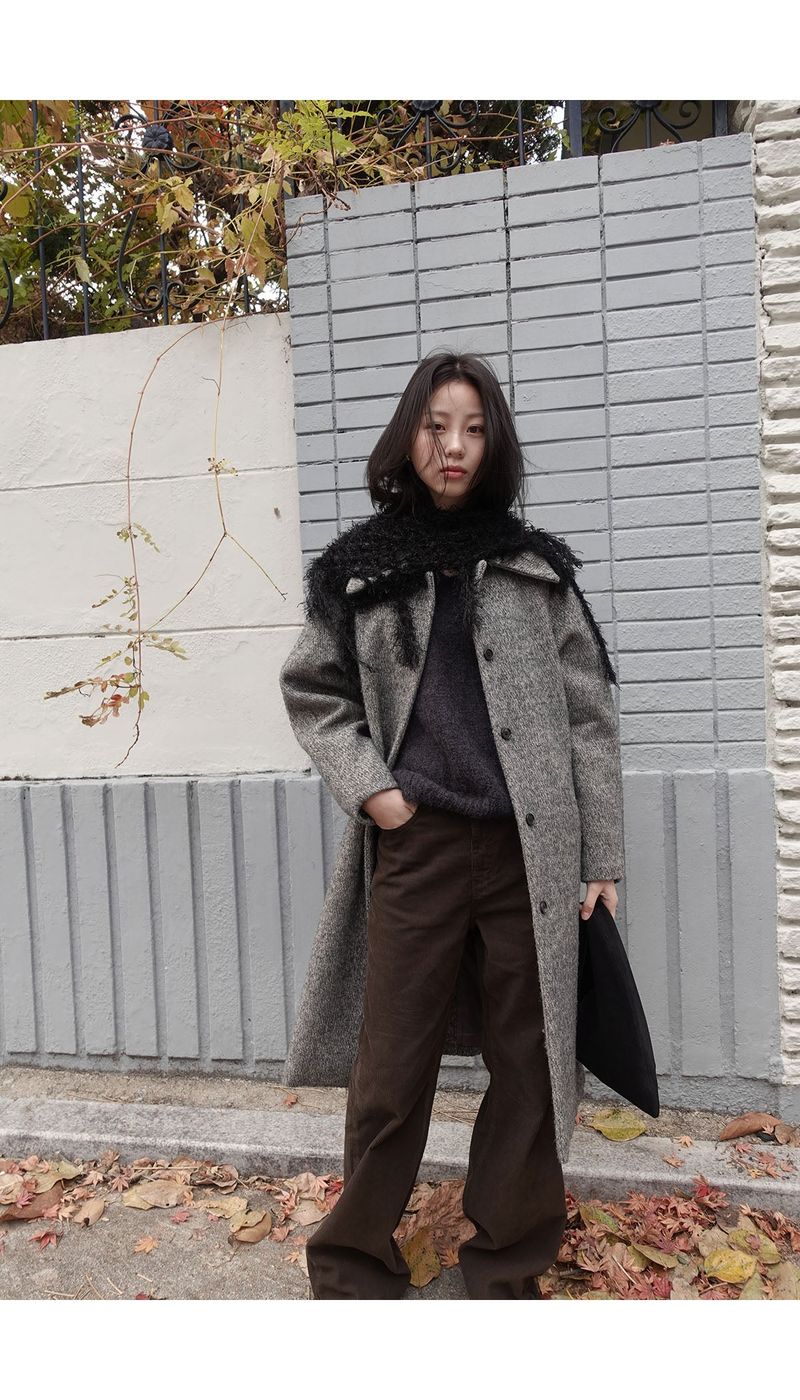 Grain collar raglan coat