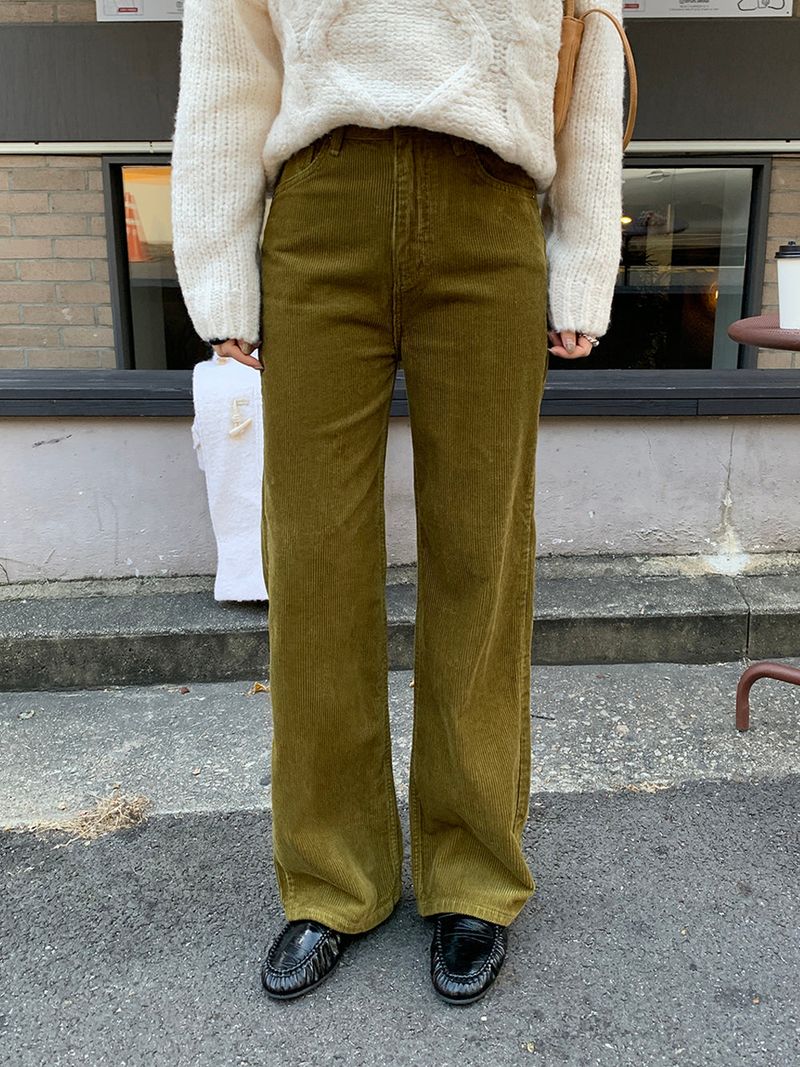 [MADE] MUHR HIGH-NECK CABLE KNIT