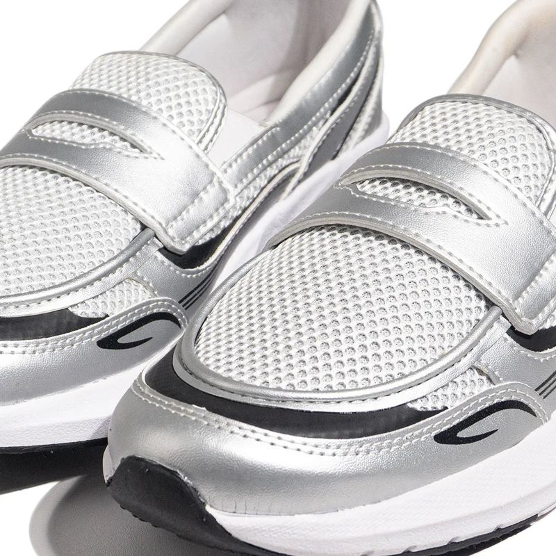 Patrobas Nomad Loafers White Silver