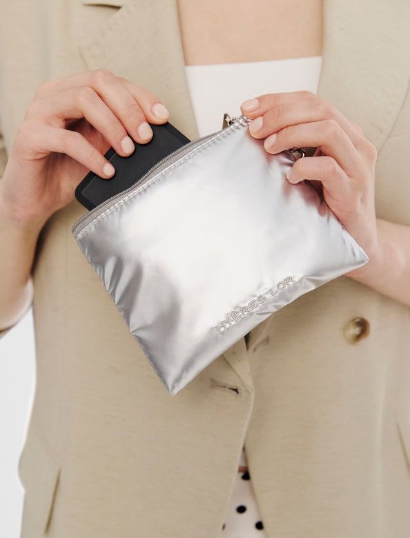 hyeres lor(イエール・ロール)の「26SS★ Cushion Padded Pouch S(Smartphone Accessories)」