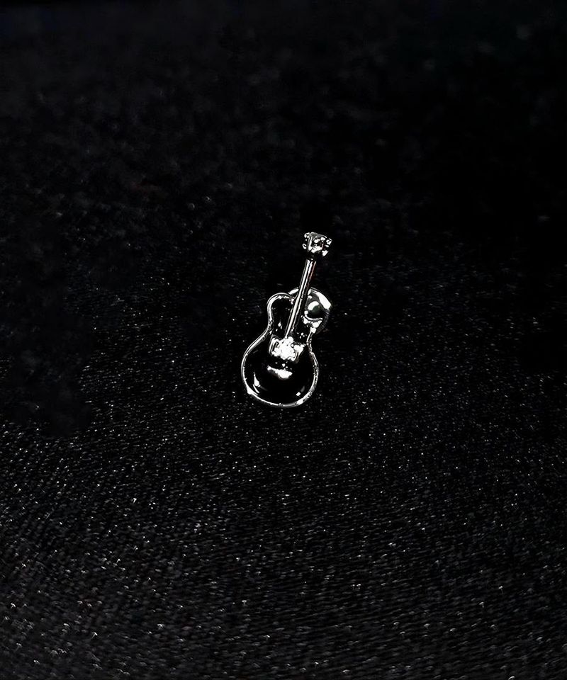 black guitar piercing 1PC