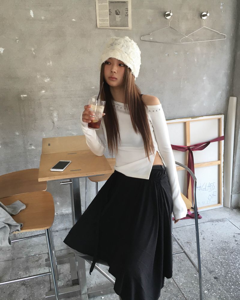 Rose beanie