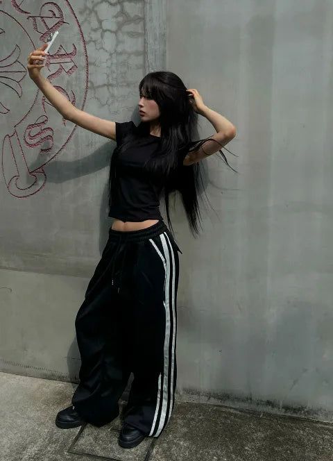 シルバートラックウェーブエッジワイドパンツ