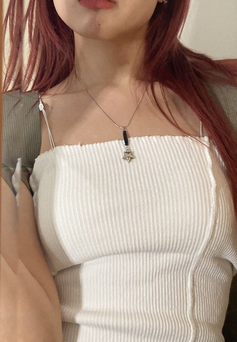 Black drop-star necklace