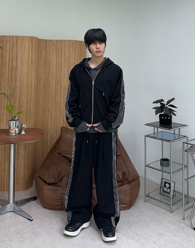 Ropel Stitch Track Wide Pants