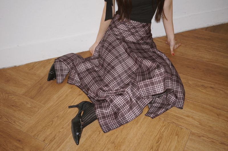 Unbalanced High Midi Checkered Skirt