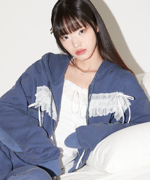 ZIZEMUSEUM（ジゼミュージアム）の「LACE RIBBON PIGMENT HOODY (NAVY)（Tops）」