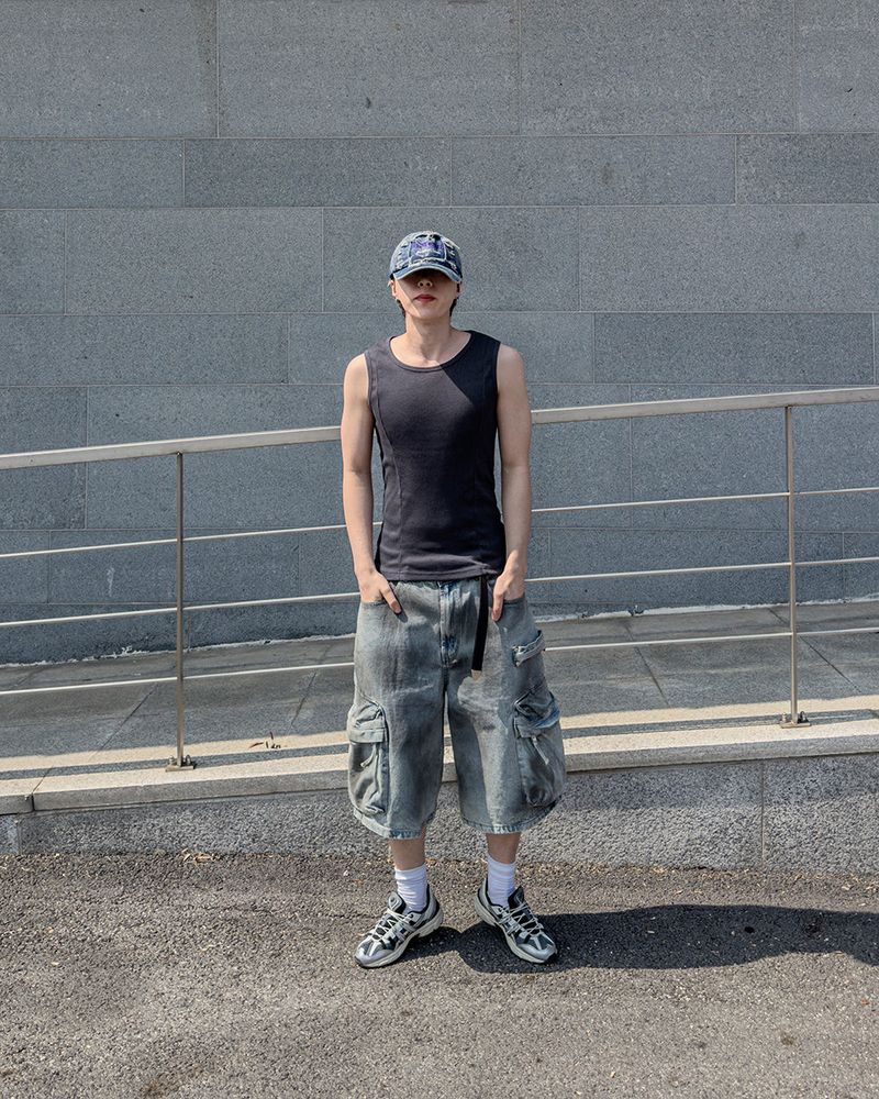 Cutting Line Ribbed Sleeveless Top
