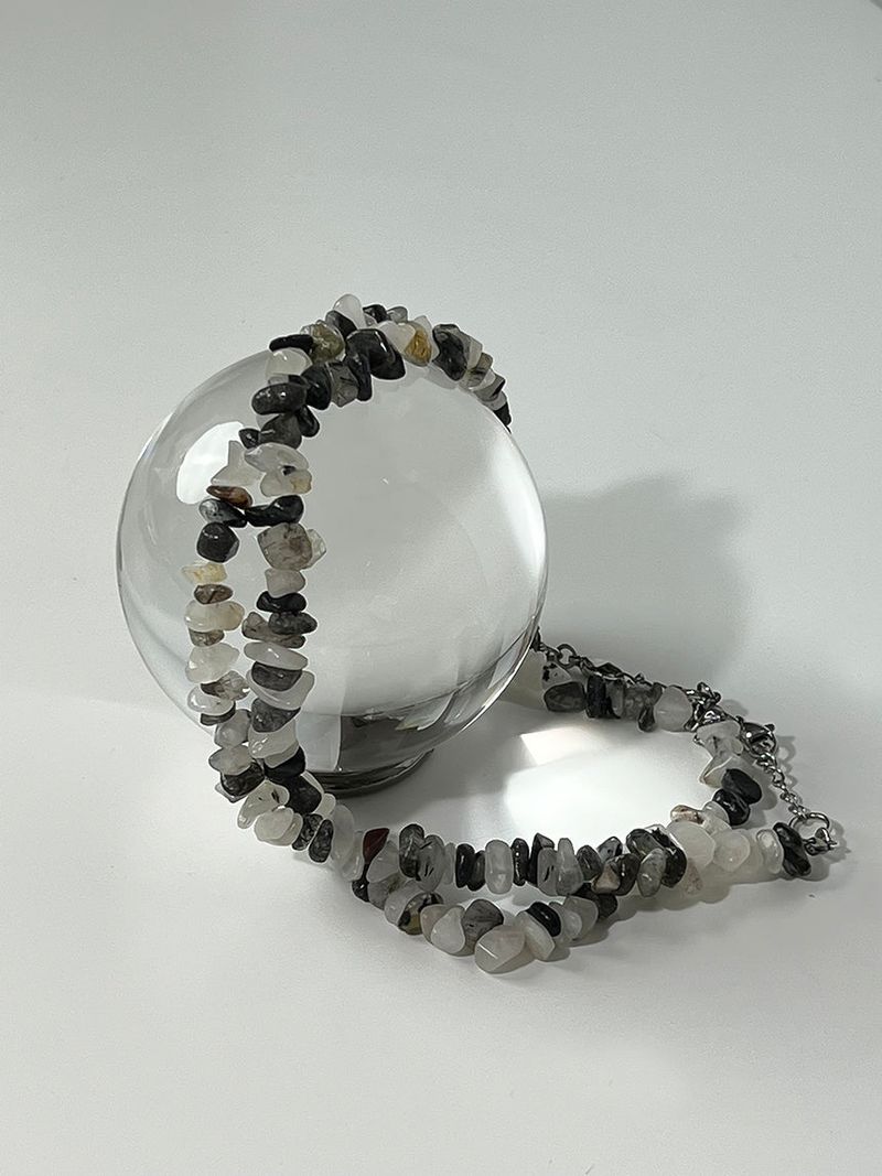 E.O stone necklace