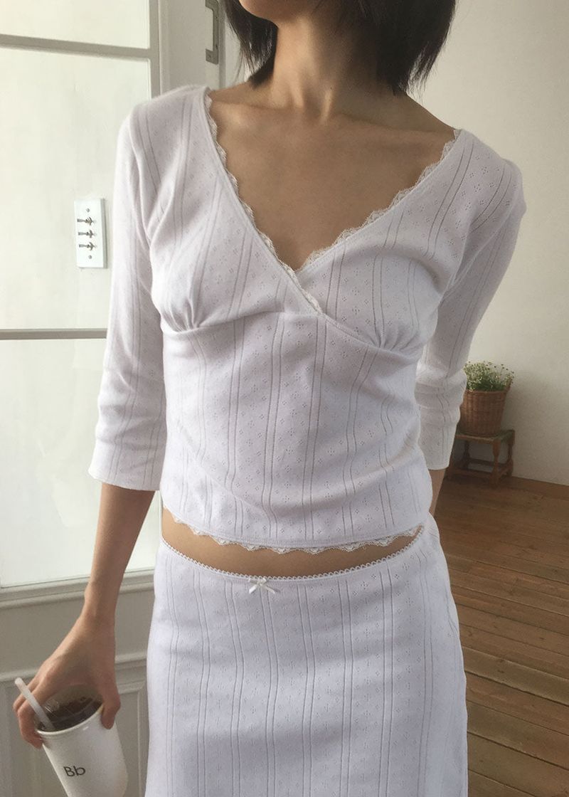 PINTER LACE PUNCHING TOP (2color)
