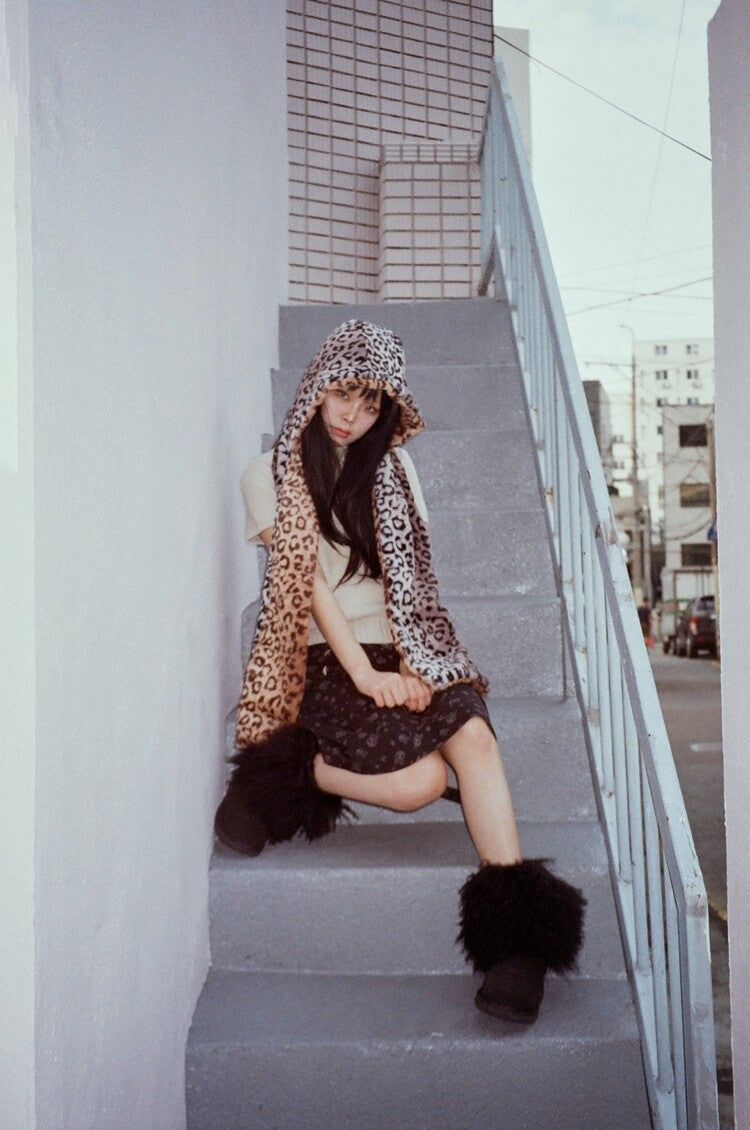 Leopard reversible hood muffler (brown)