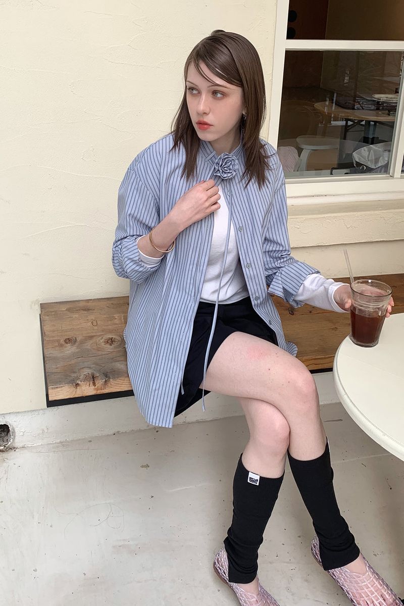 BROOCH STRIPE SHIRT_DUSTY BLUE
