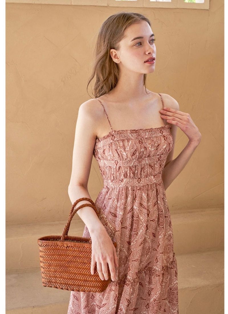 VALLO DE NERA(ベロディネラ)の「Adeline Dress Brick(Dresses)」