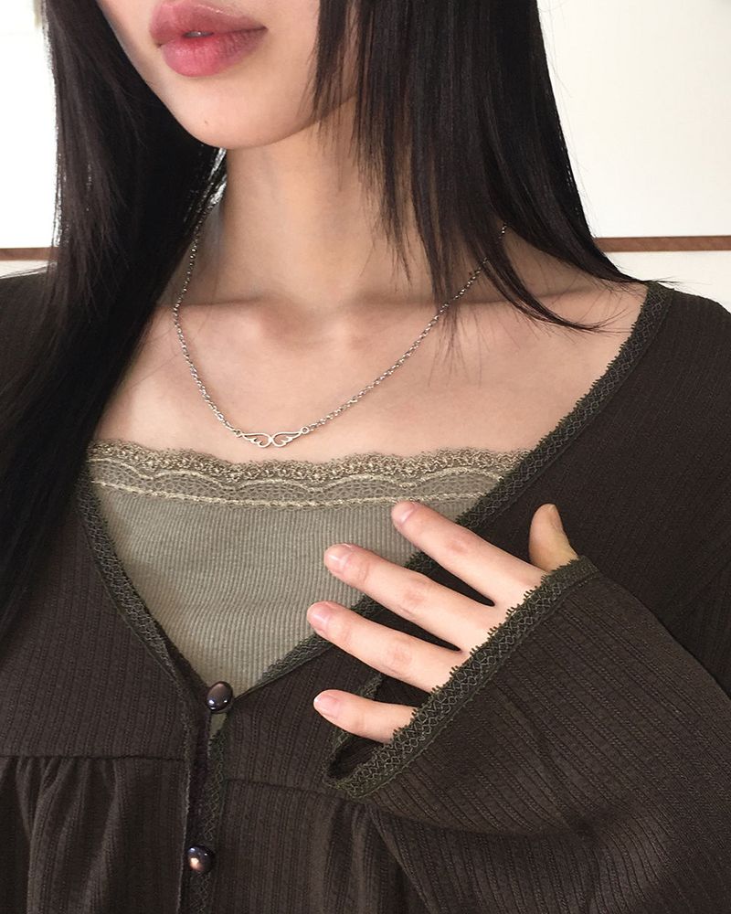 Angel wing necklace