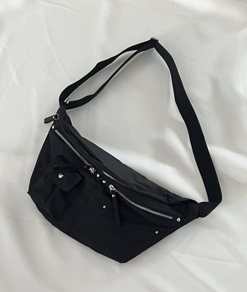 Arco iris（アルコイリス）の「Zip pocket fanny bag （Bags）」