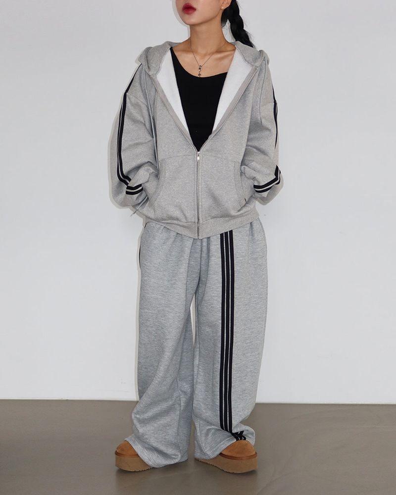 Breeze fleece-lined track string wide pants