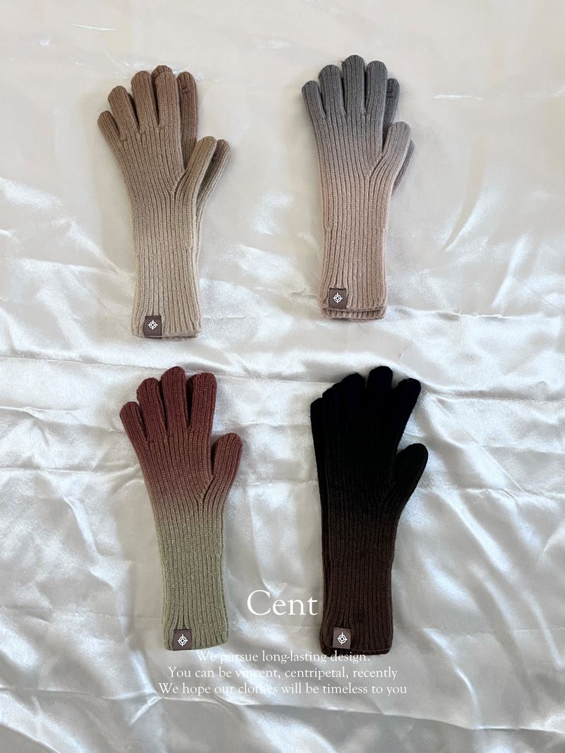 Spuit unique gloves