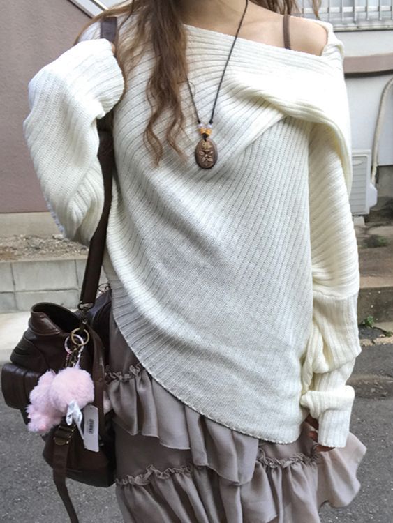 seezul（シーズル）の「oka off-shoulder hoodie（Tops）」