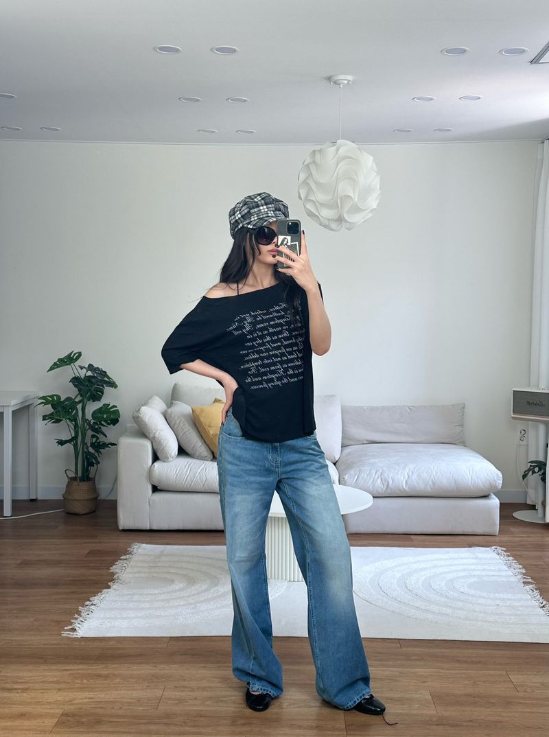 blur wide jeans