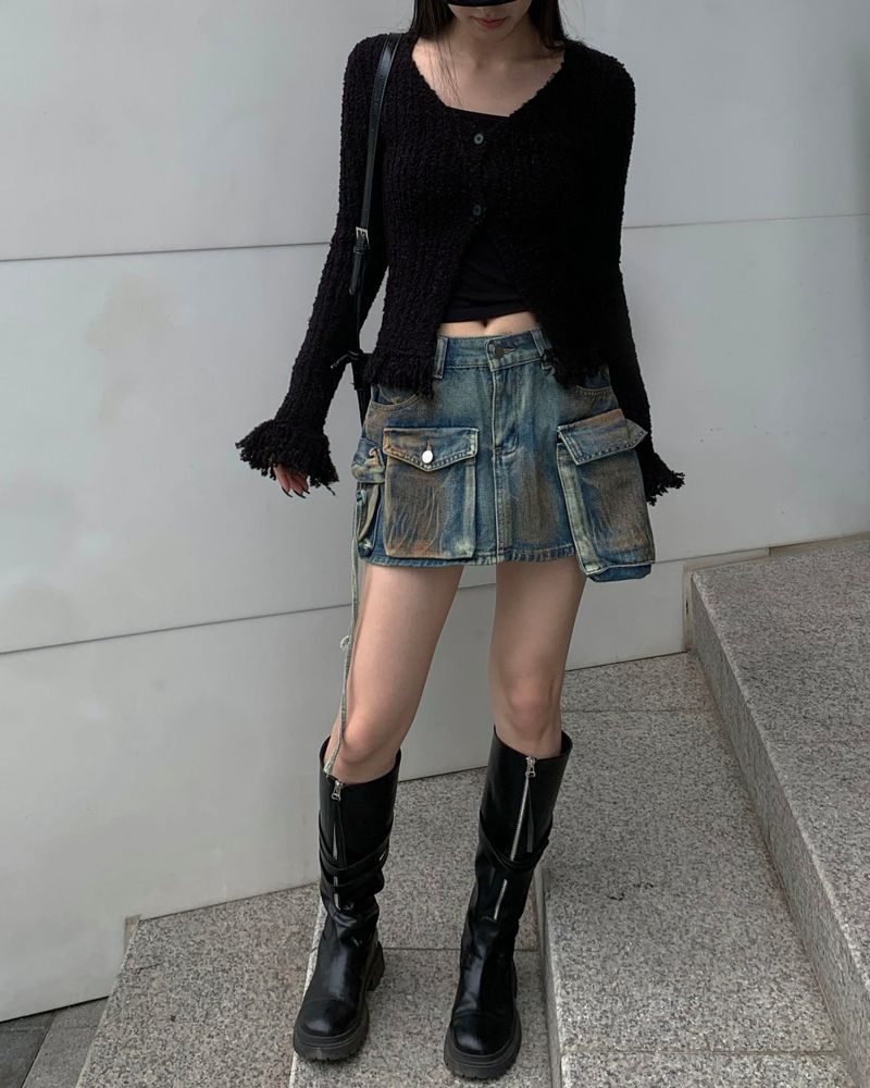 Oil cargo skirt