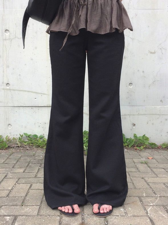 anyonemore（エニーワンモアー）の「Rowe Tencel Cotton Low-Rise Bootcut Pants（Pants）」