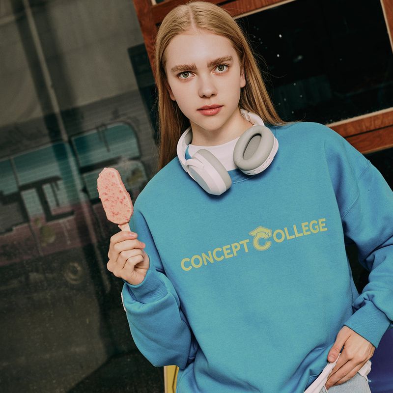 ベーシックラインロゴスウェットシャツ・ブルー［ユニセックス］/ Basic Line Logo Unisex Blue Sweat Shirt