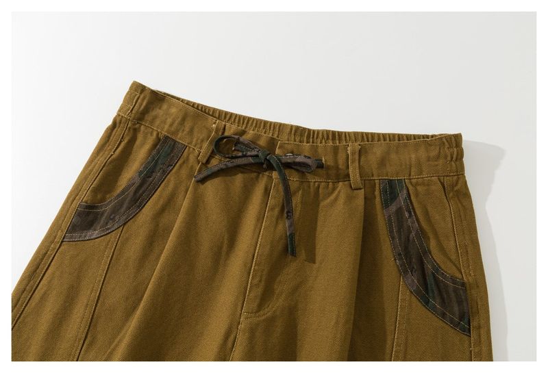 Finn Contrast Pocket Shorts