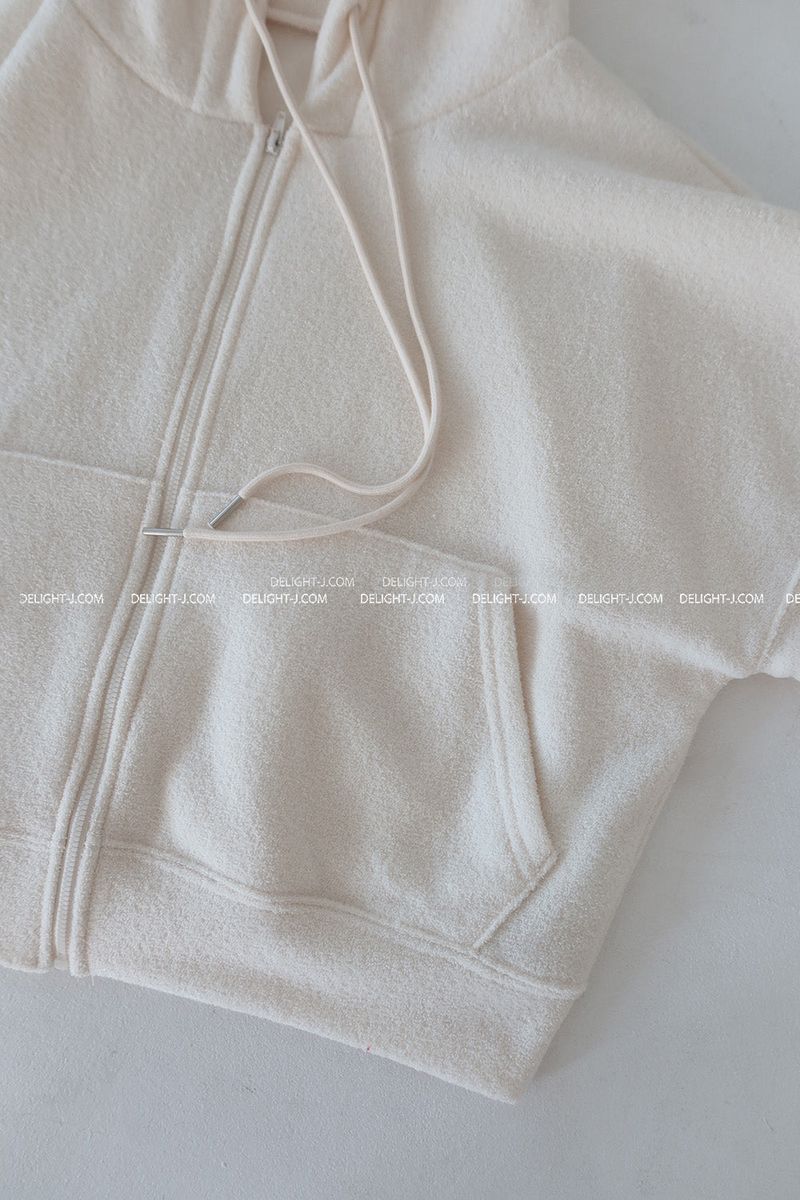 Fluffy fleece hooded zip-up jacket