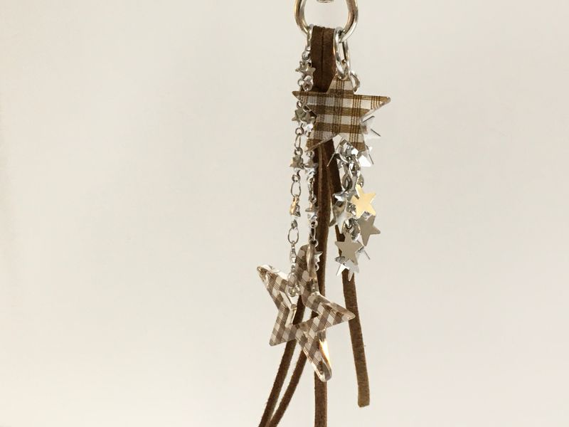 Hippie star keyring