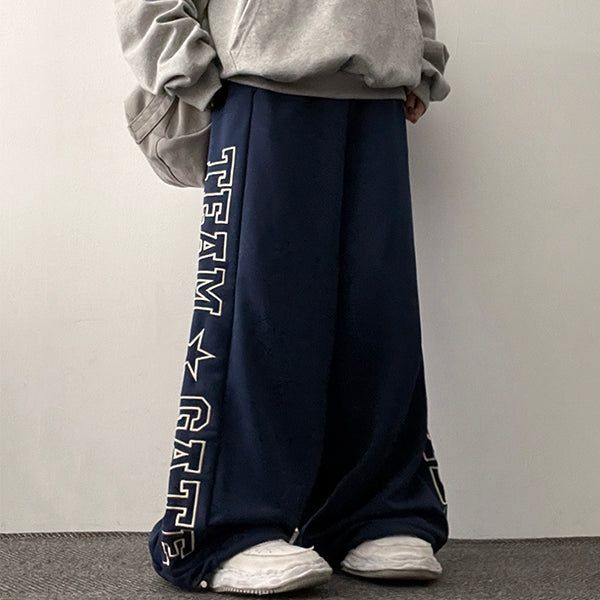 hijjoo(ハイチュー)の「Ez 刺繍ビッグレタリングスウェットパンツワイドパンツ(パンツ)」