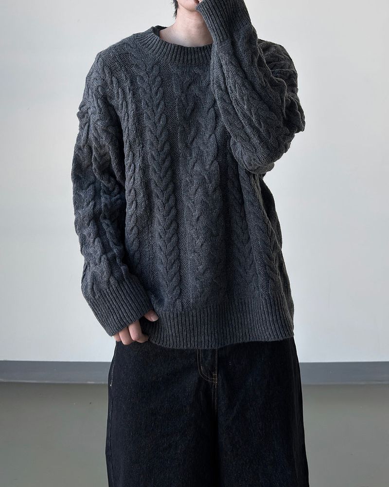 Cabbler Heavy Cable Knit Round Neck