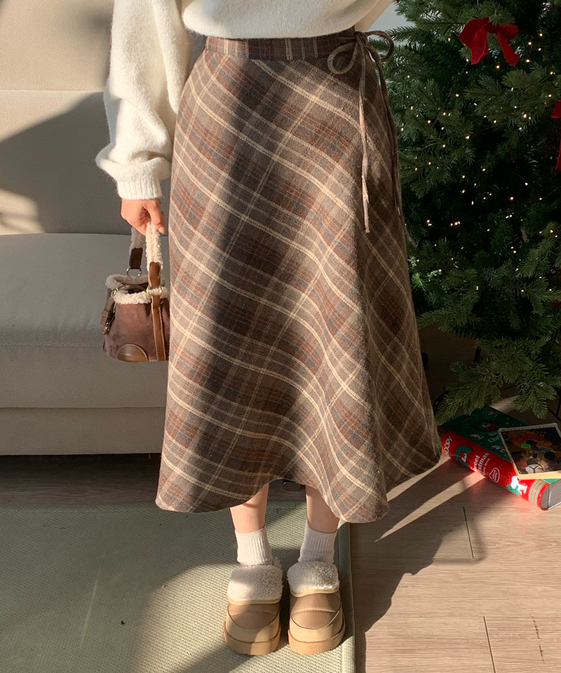 Betty Check Skirt