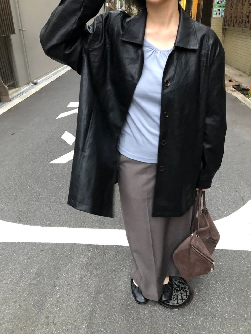 Semi long skirt