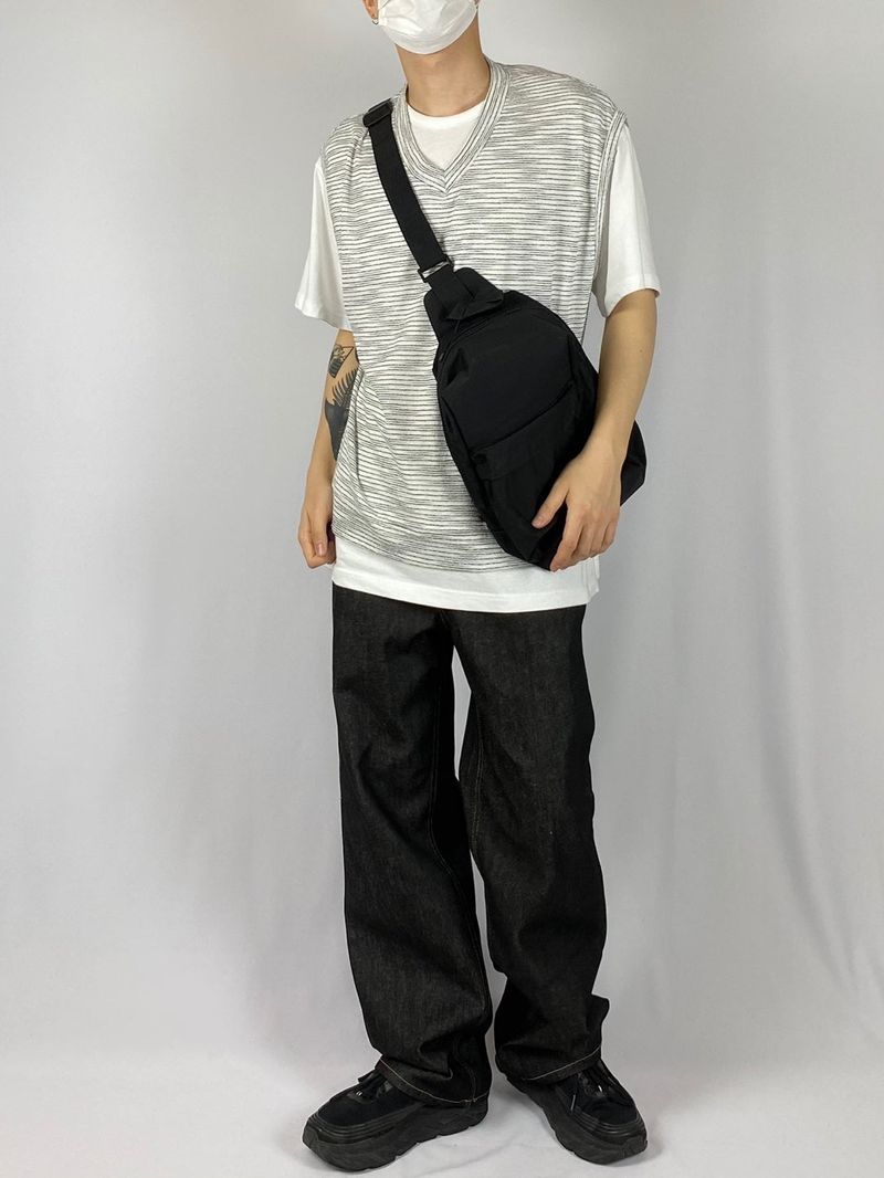 Boucle v neck layered vest