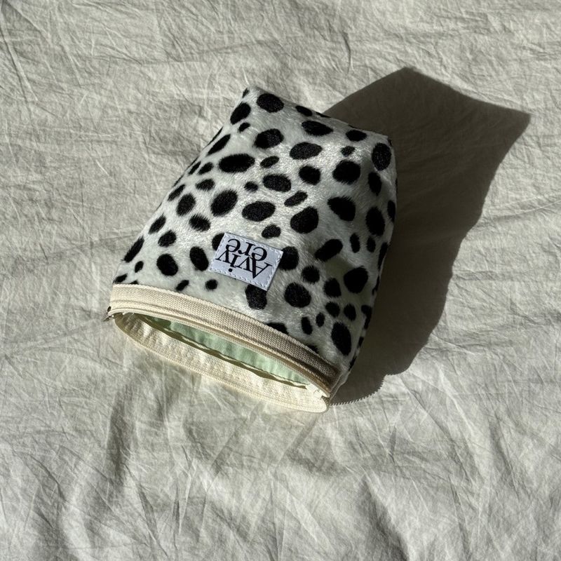 Avivere（アビベール）の「classic pouch_ dalmatian whiteblack（Miscellaneous Goods/Stationery）」