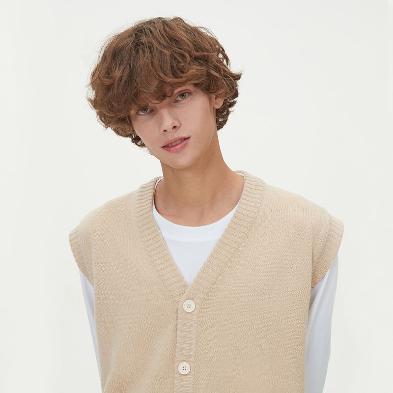 BUTTONS KNIT VEST_BEIGE